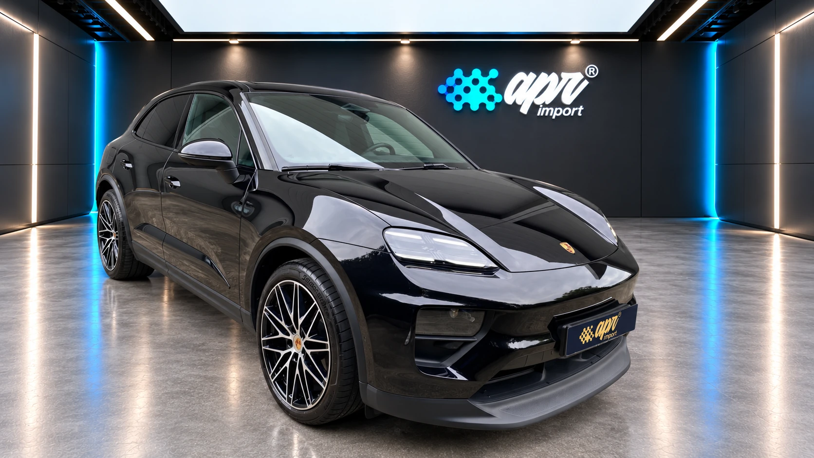 Porsche Macan 4 Electric, Referenzmodell zum Import
